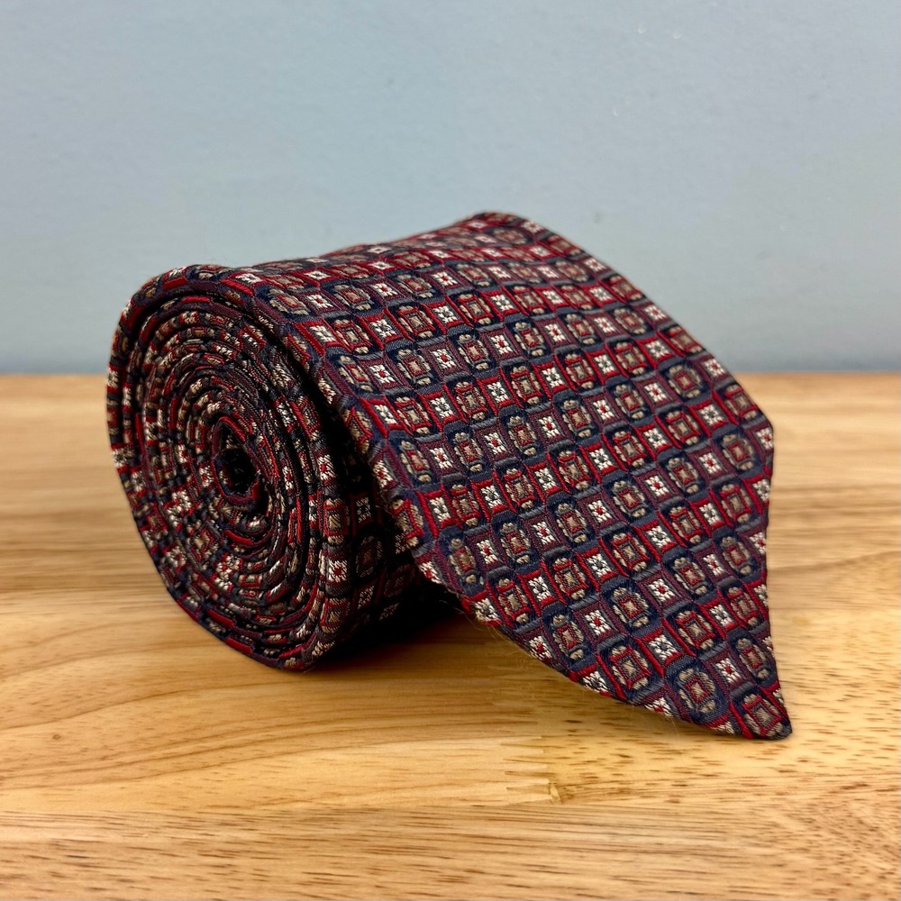 Jos A Bank Signature Collection 4" Tie Red Blue Silk‎ Geometric Necktie USA Made